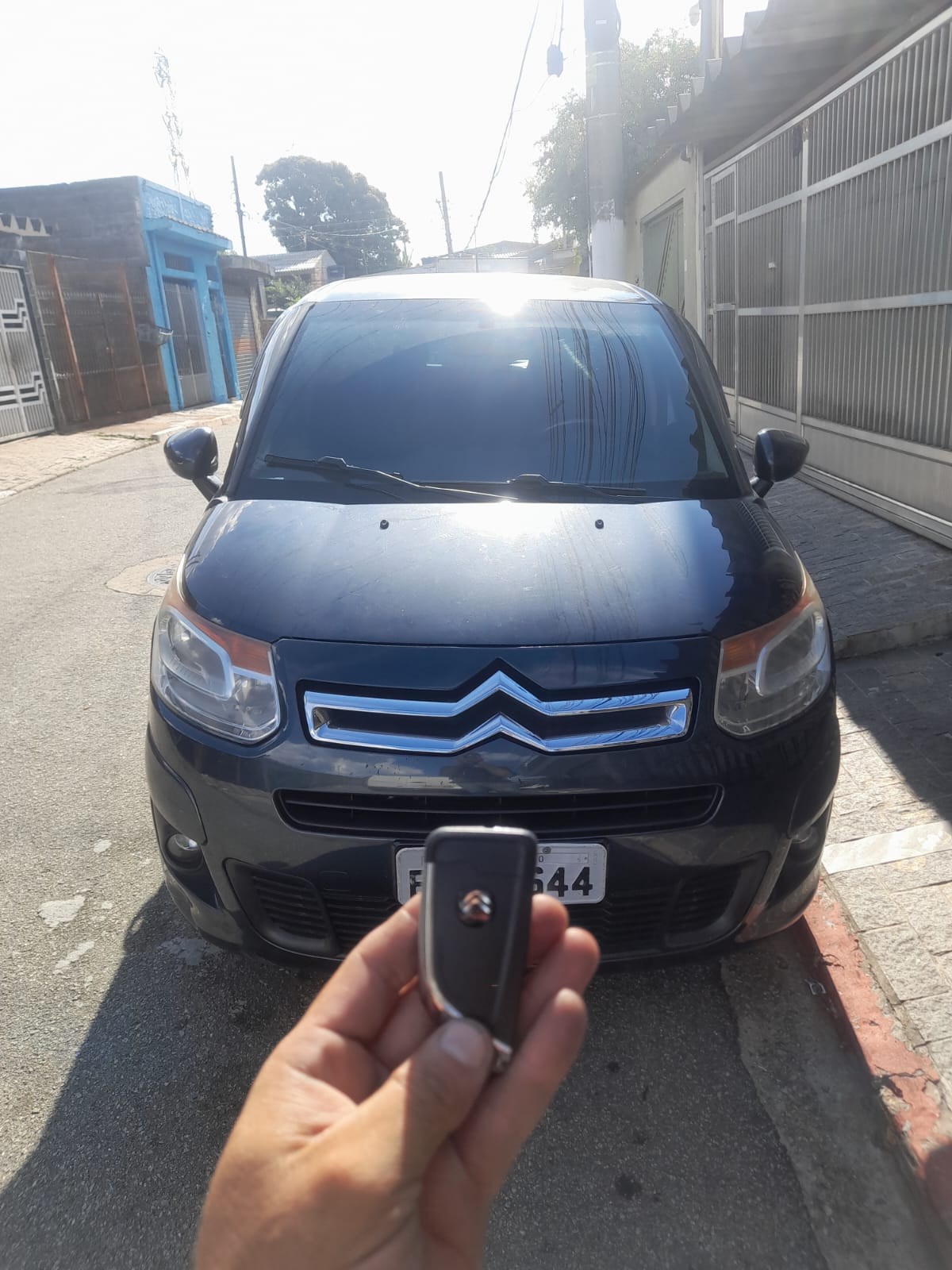 Confecção de Chaves e Cópias Automotivas — Linha Premium