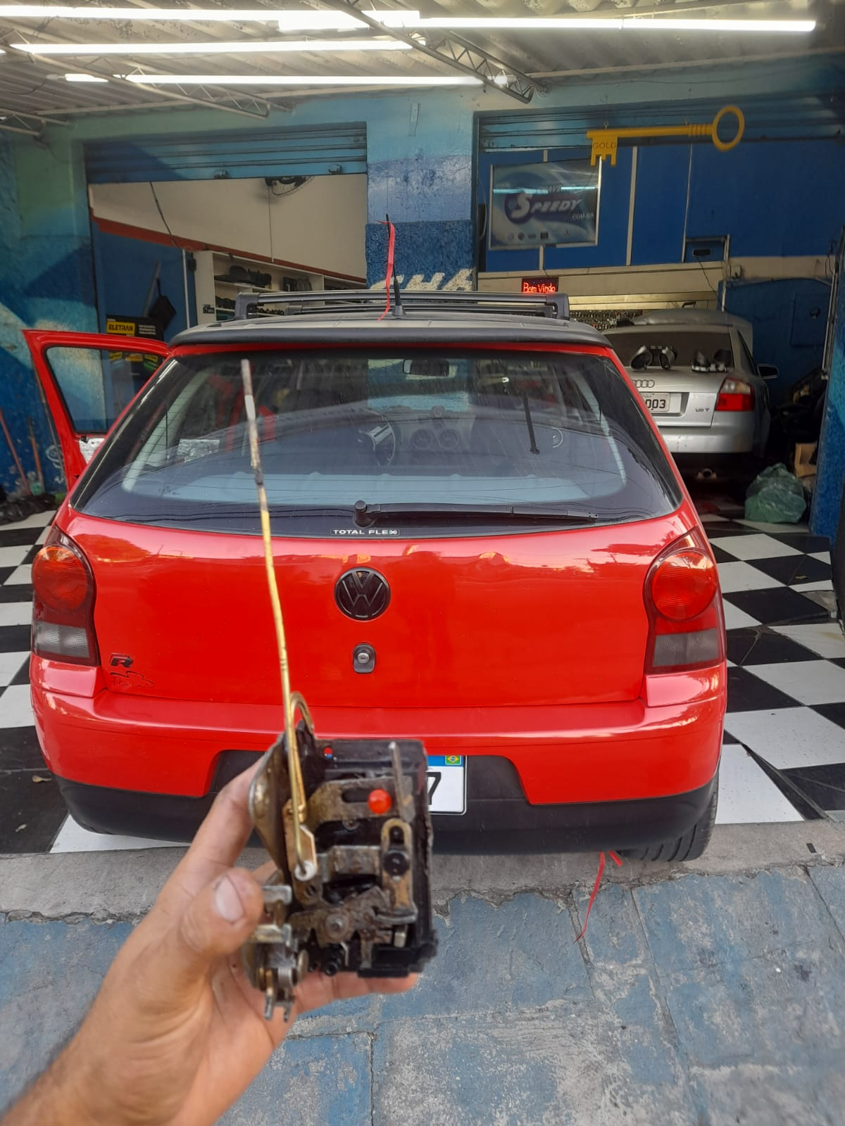 Trocas de Cilindros e Fechaduras — Residencial e Automotivo
